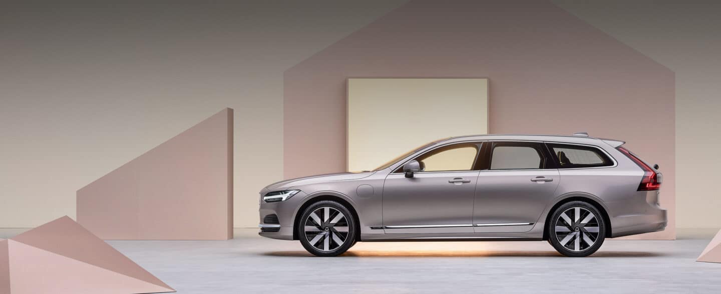 V90 ibrida plug-in