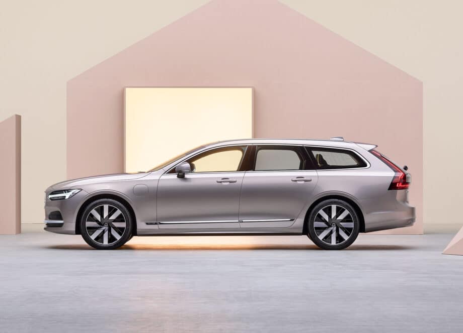 V90 ibrida plug-in