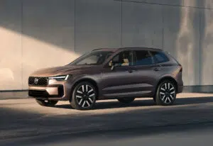 Nuova XC60 ibrida plug-in