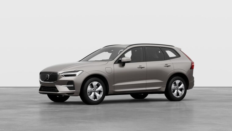XC60 ibrida plug-in Core