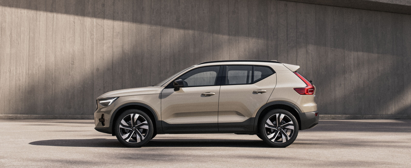 XC40 B3 Automatico Essential MY26