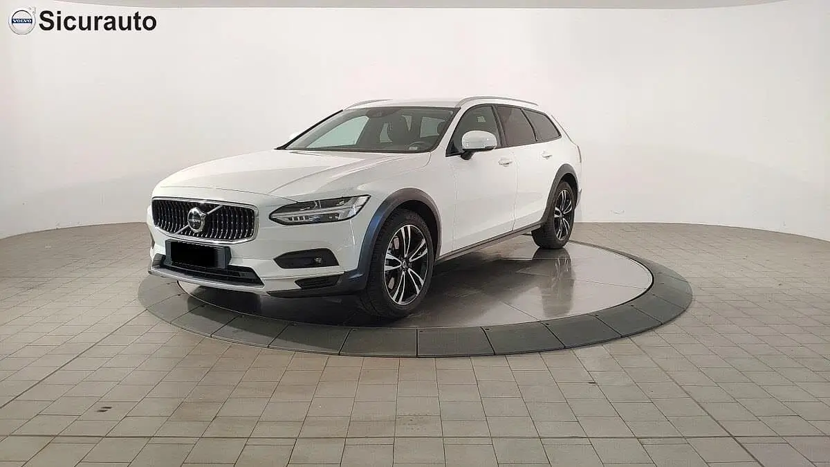 V90 CROSS COUNTRY