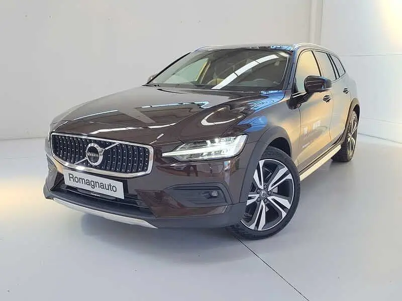 V60 CROSS COUNTRY