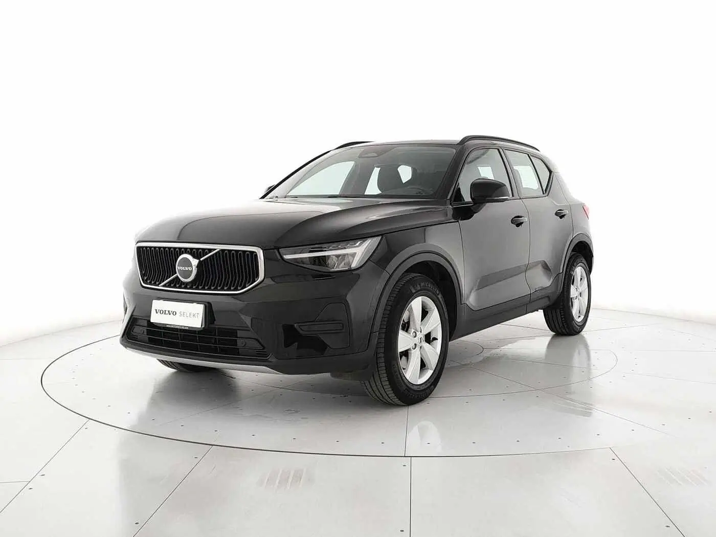 XC40 2.0 B3 ESSENTIAL AUTO N1