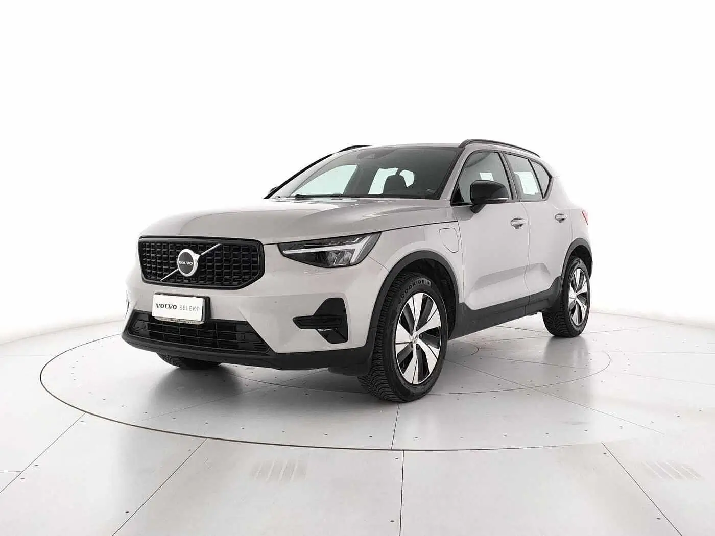 XC40 1.5 T4 RECHARGE PHEV PLUS DARK AUTO
