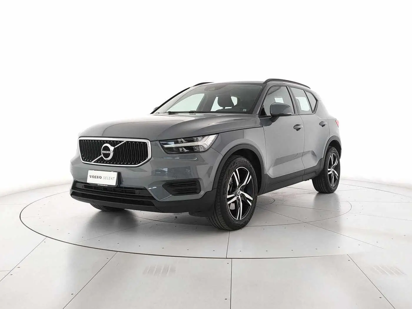 XC40 2.0 D3 MOMENTUM CORE AWD AUTO MY21
