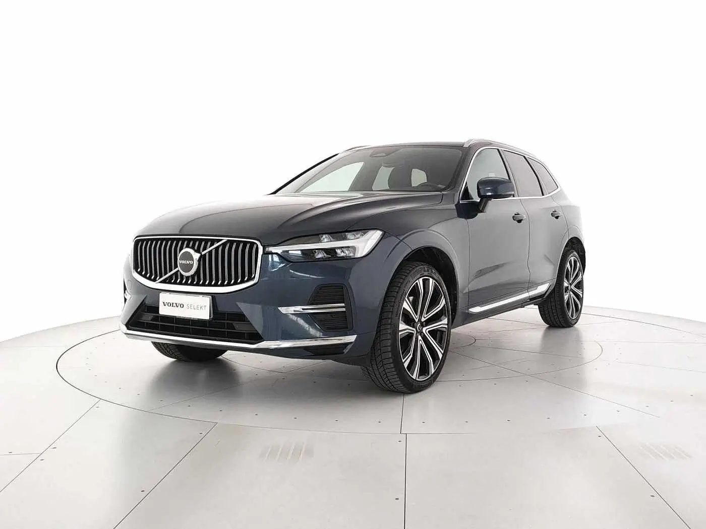 XC60 2.0 B4 PLUS BRIGHT AWD AUTO