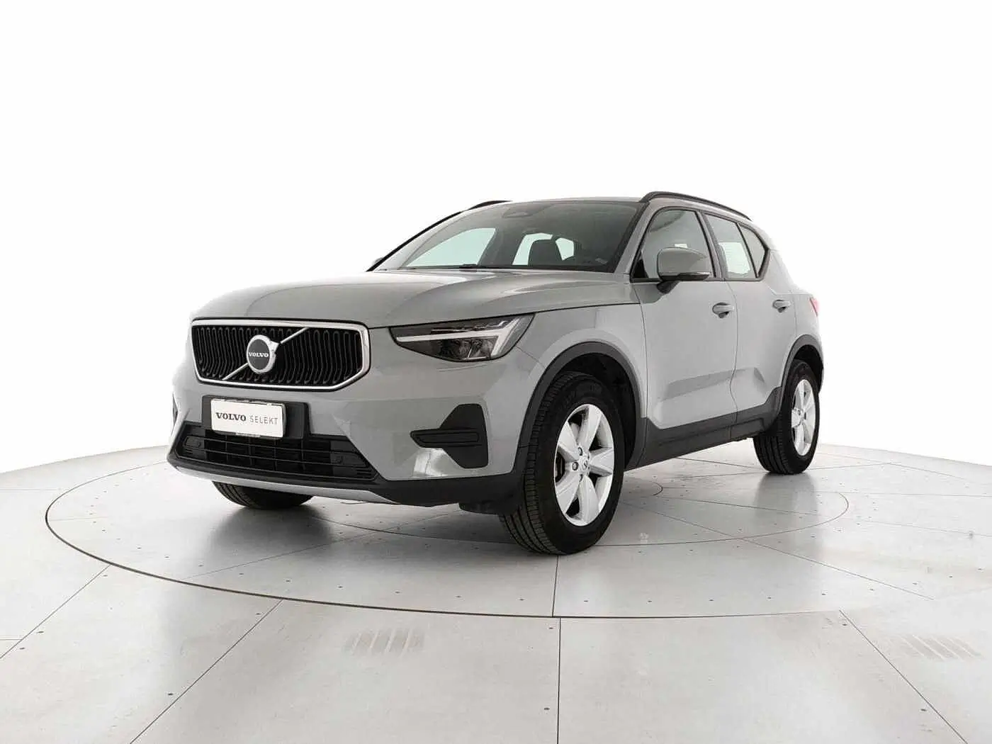 XC40 2.0 B3 ESSENTIAL AUTO