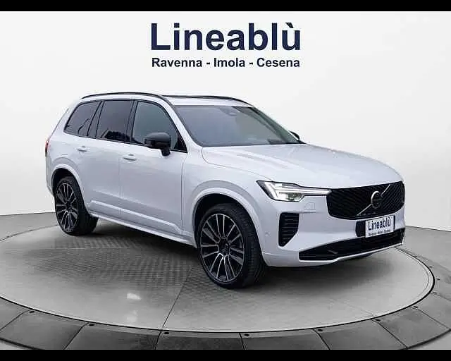 NUOVA XC90