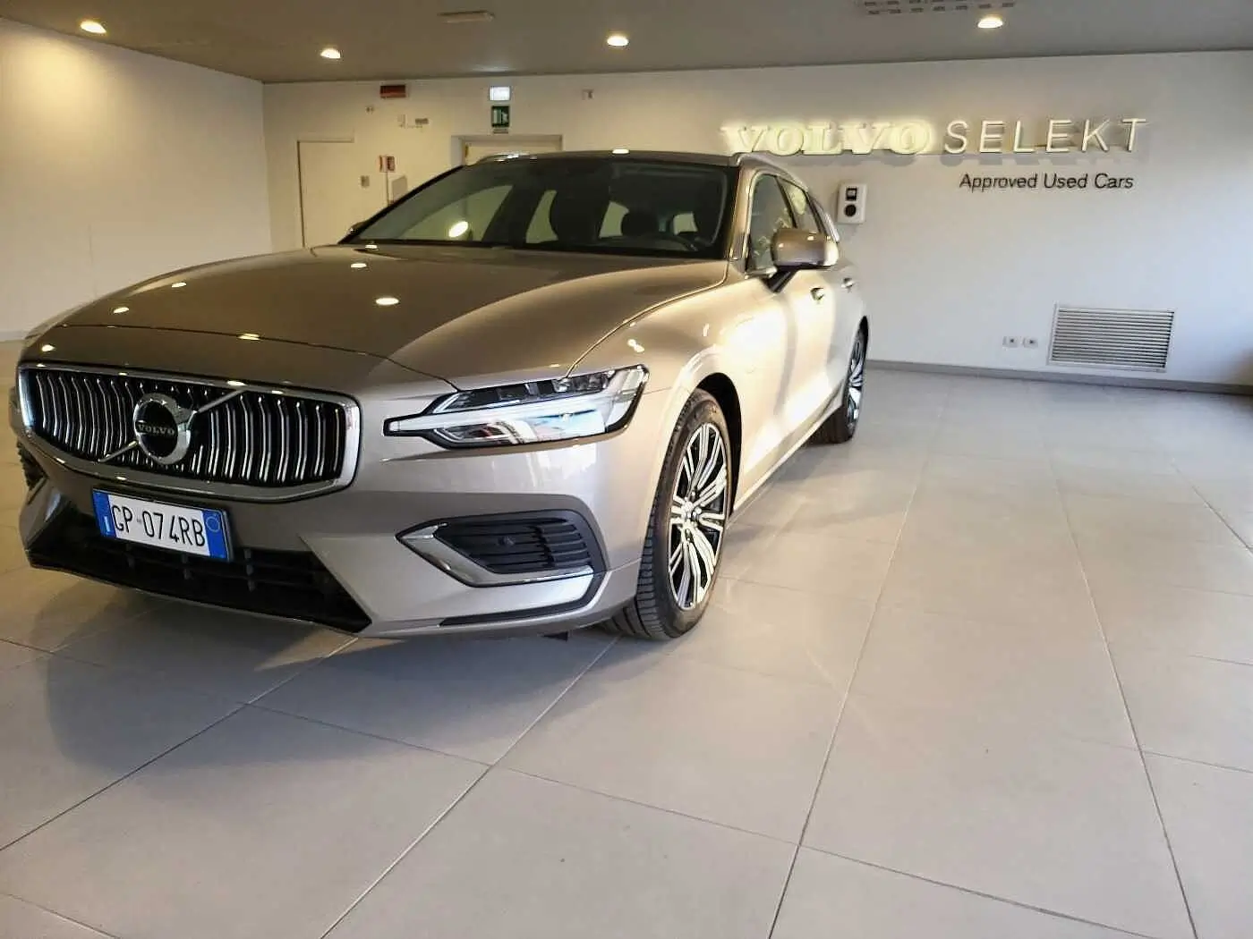 V60