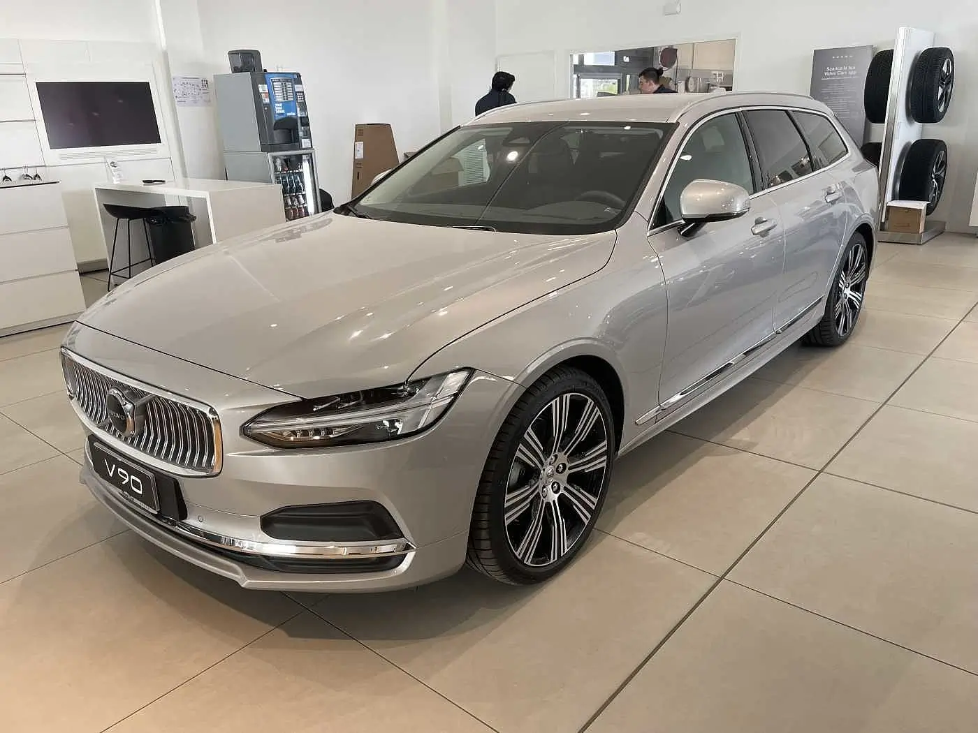 V90